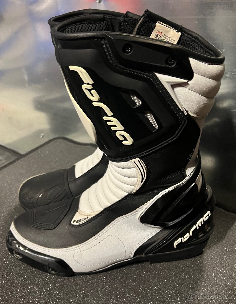 54. Moto boty FORMA FRECCIA bílé 43