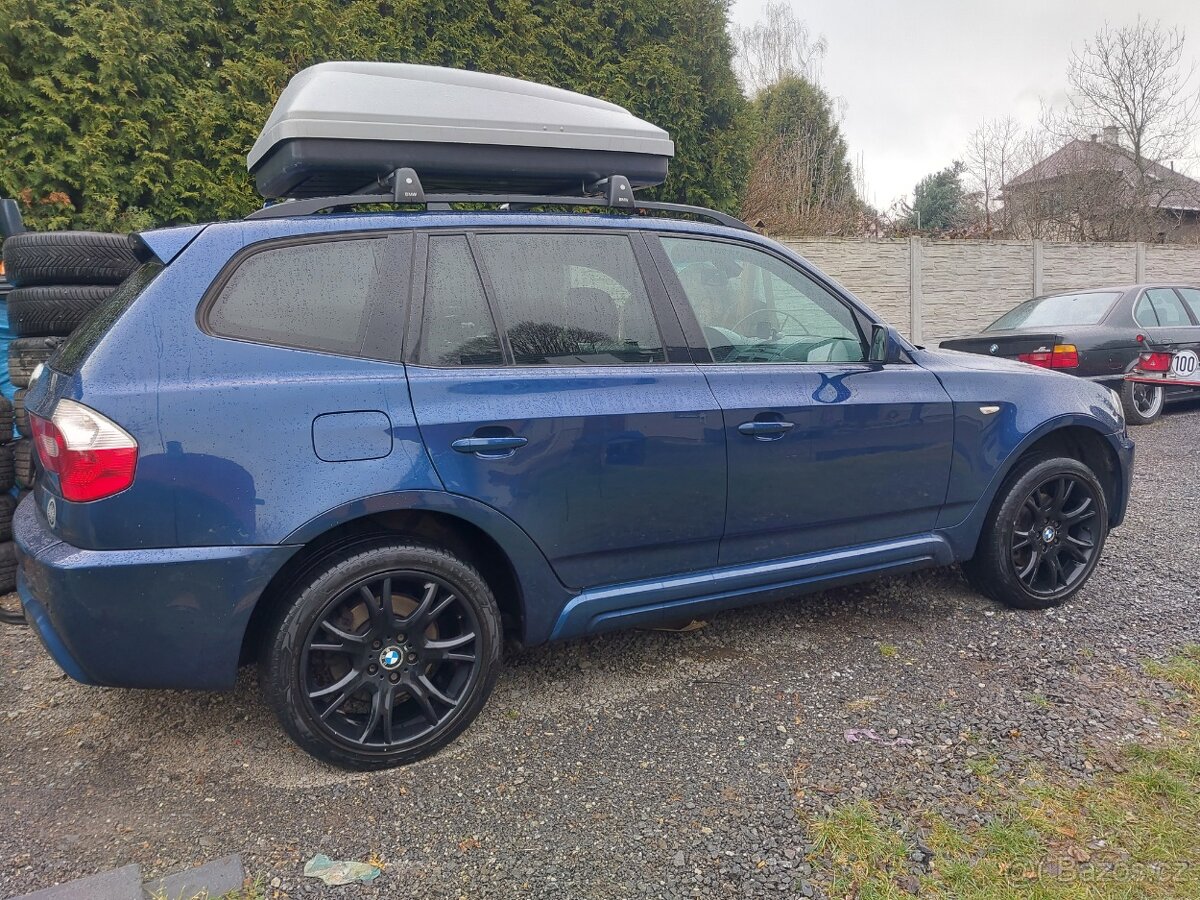 Střešní box+ příčníky BMW