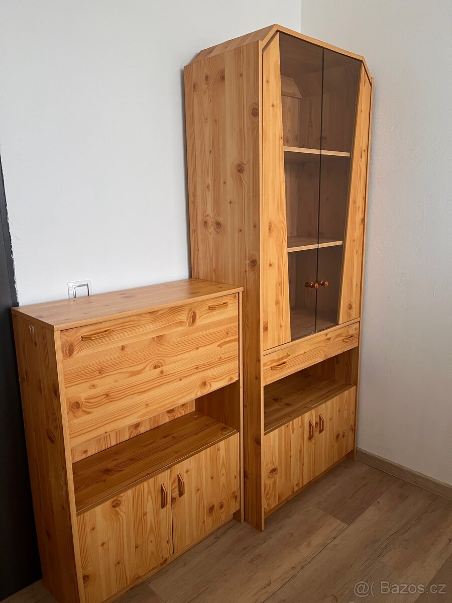 Dřevěná komoda a policová skříň - sada