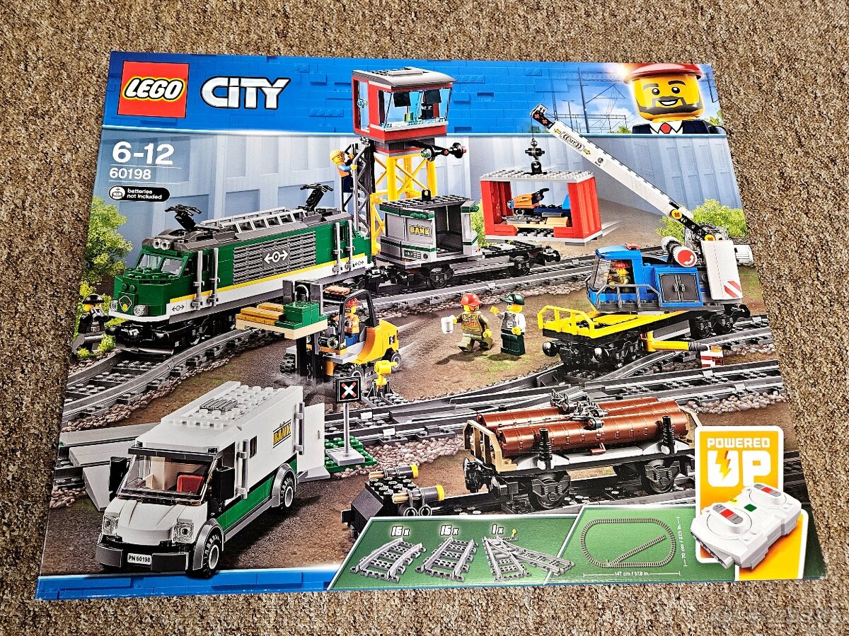 LEGO City 60198 Nákladní vlak