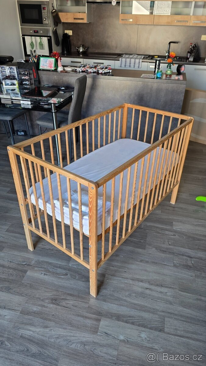 Dětská postýlka