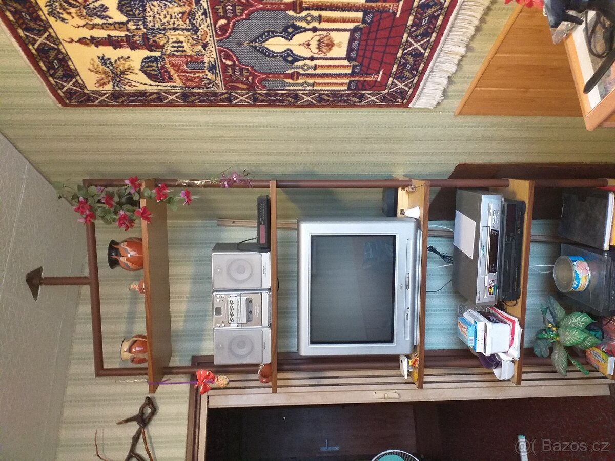 Prodám otočný stojan