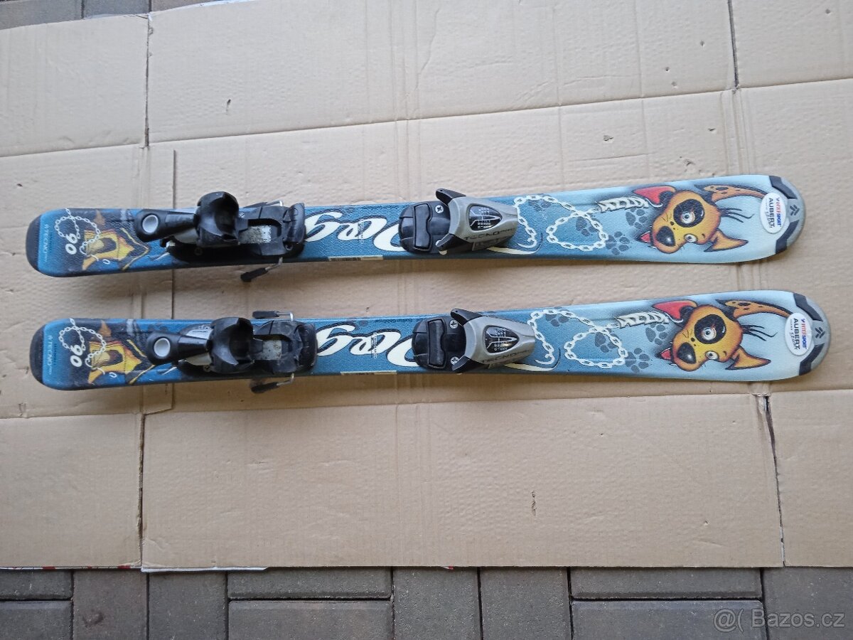 Lyže Tecno . 90 cm.