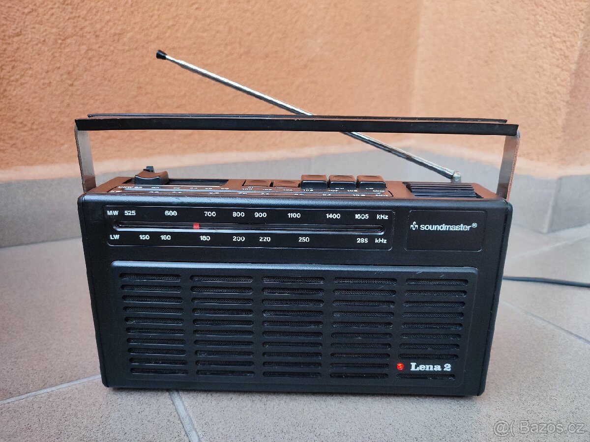RETRO RADIO SOUNDMASTER.