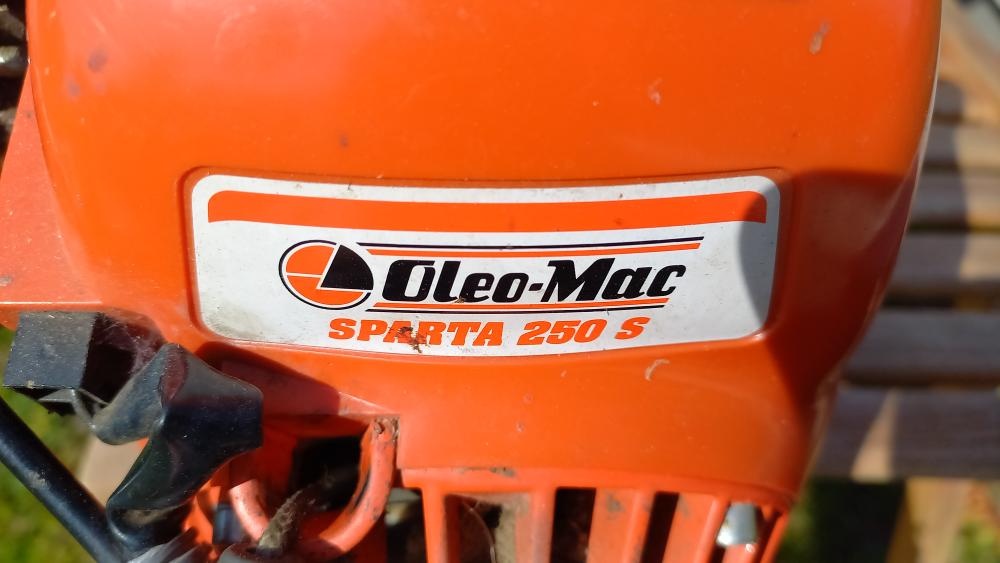Sekačka Oleo-Mac SPARTA 250 S