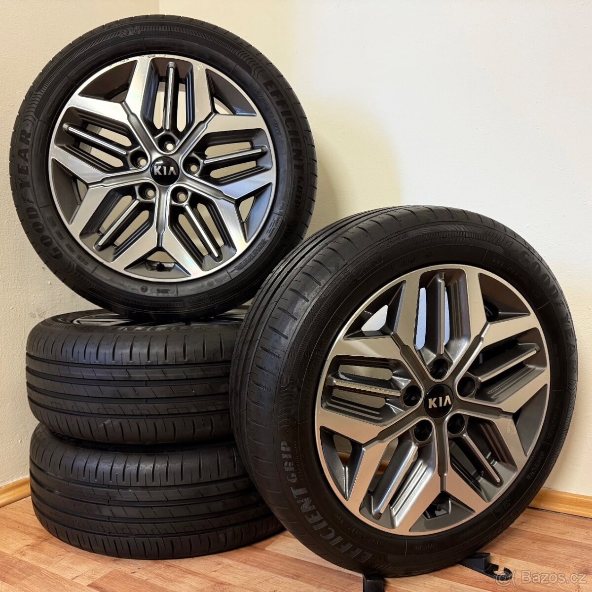 KIA OPTIMA 5x114,3 R17 ET50+LETNÍ 205/55R17 7mm