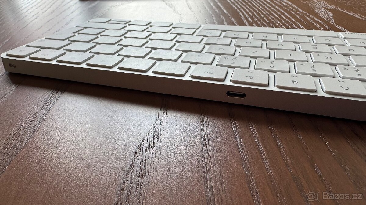 ⌨️ Apple Magic Keyboard (2025) – NOVÁ, USB-C