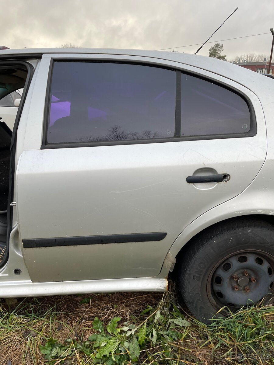 Dveře Octavia I liftback