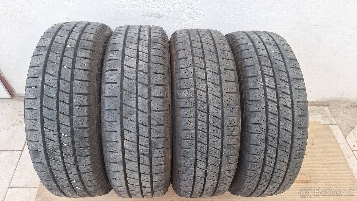 4ks celoroční pneu Goodyear 205/65 R16 C 7-8mm