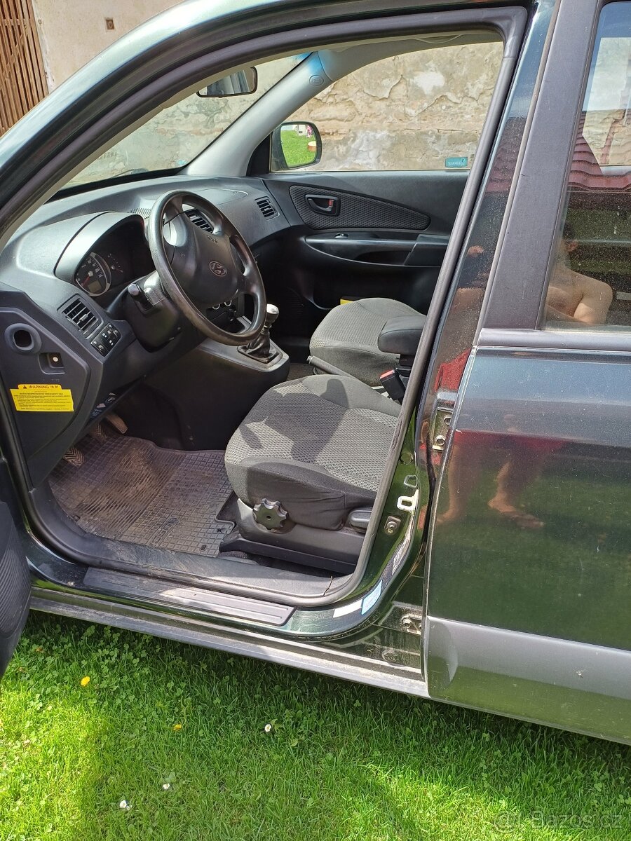 Prodám Hyundai Tucson 4x4 2.0 CrDi