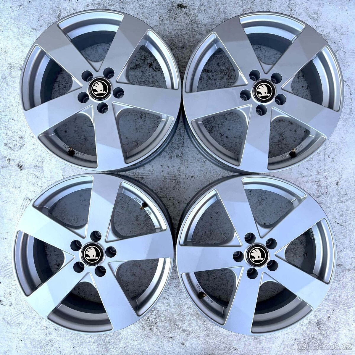 ALU SKODA KAMIQ FABIA ROOMSTER 16" 5X100 ET38