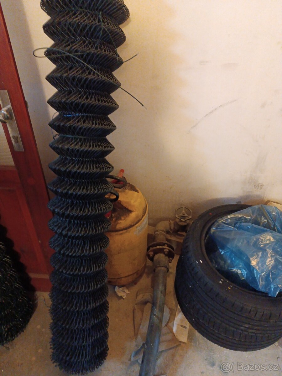 Poplastované pletivo šedé 150cm Nové