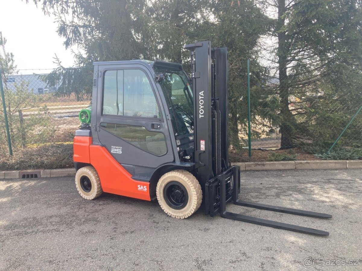 Čelní vysokozdvižný vozík Toyota 02-8FGF25 |PS6289|