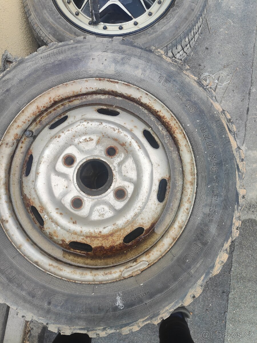 VW Brouk, kompet kola 4ks 155/15"