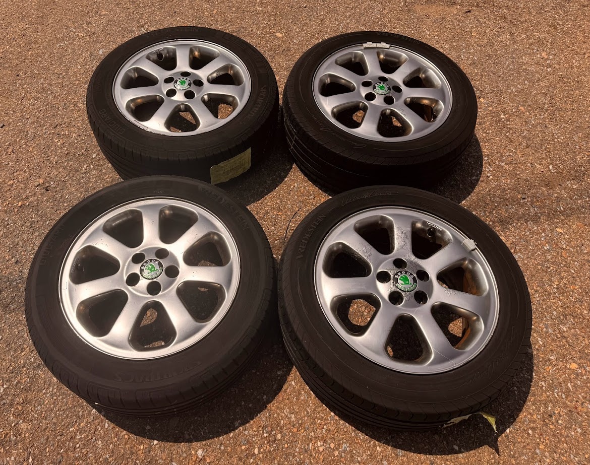 DISKY 16" OCTAVIA 1 LAURIN KLEMENT + PNEU VREDESTEIN 205/55