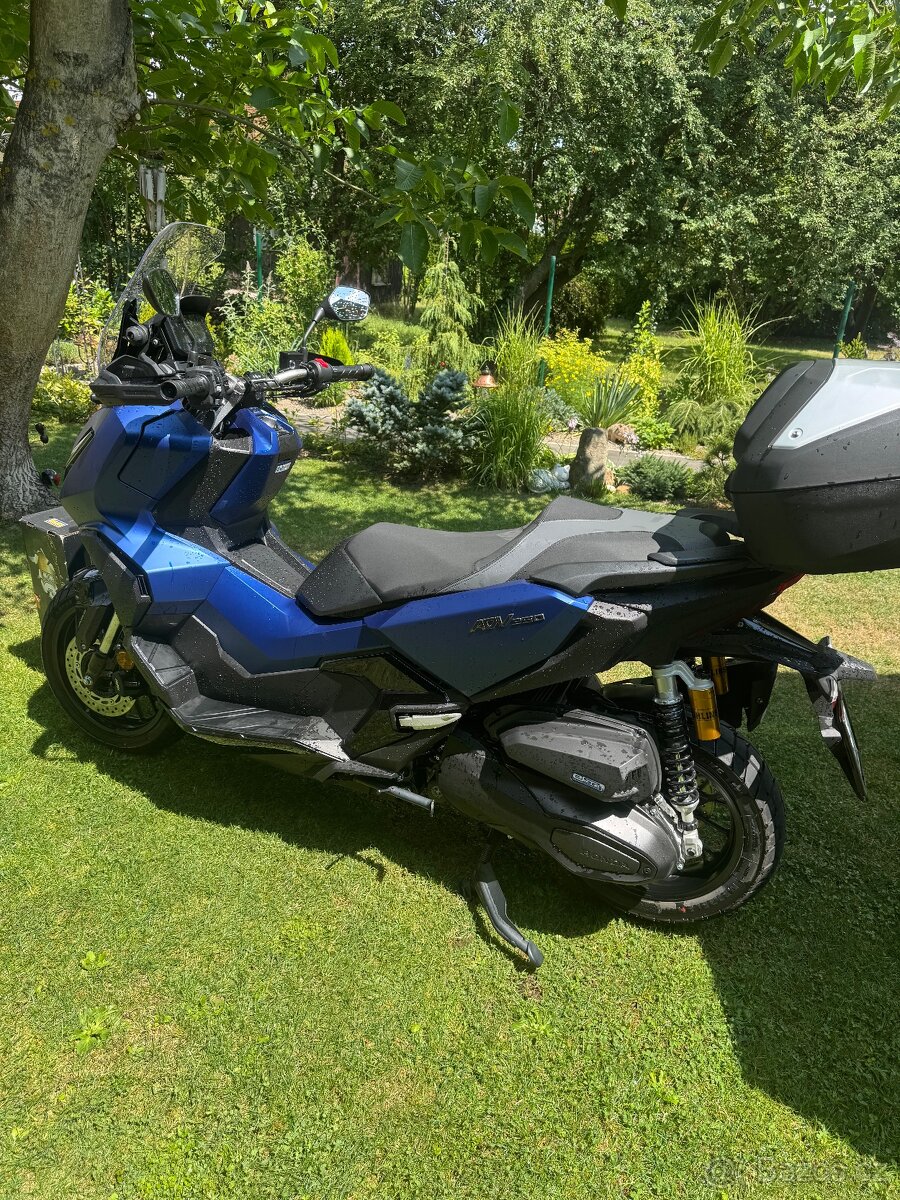 Honda ADV350. 2025