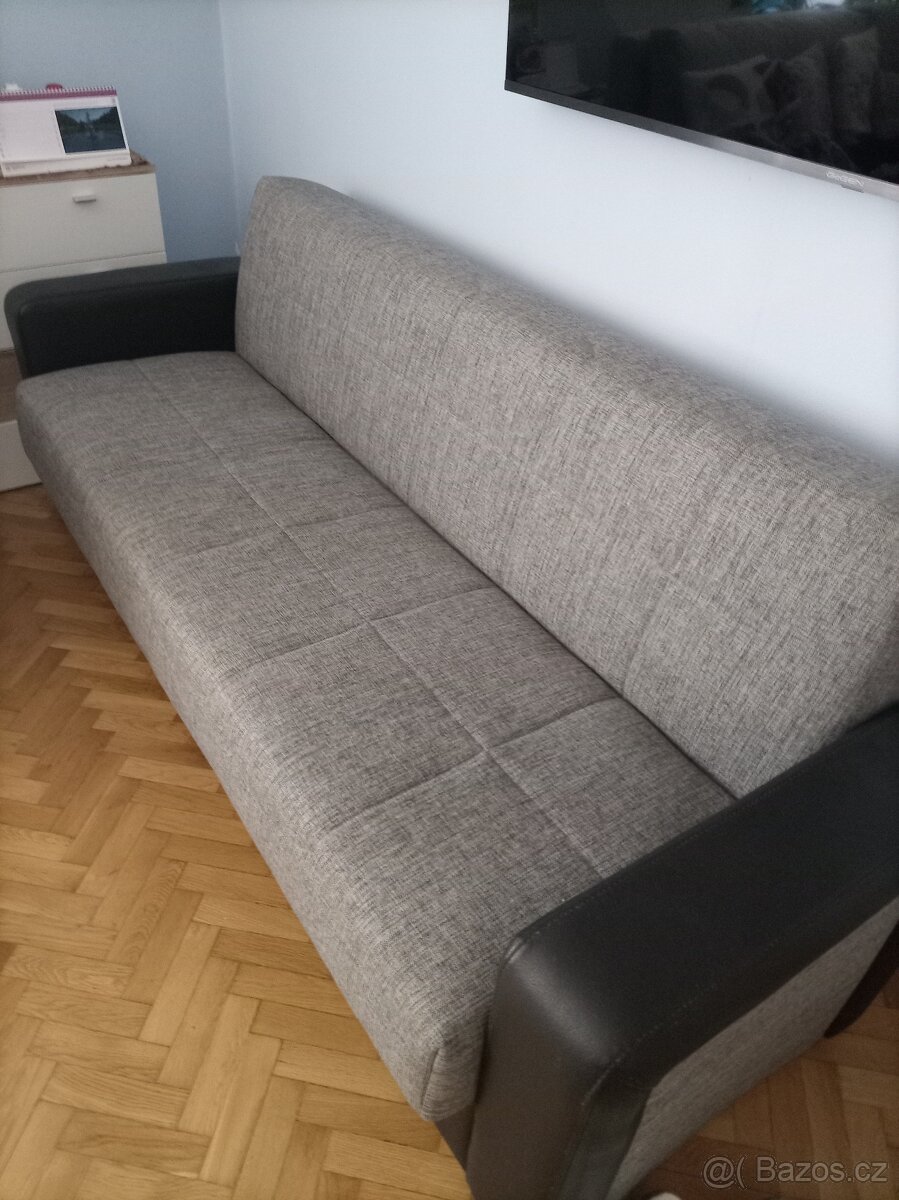 Rozkládací pohovka
