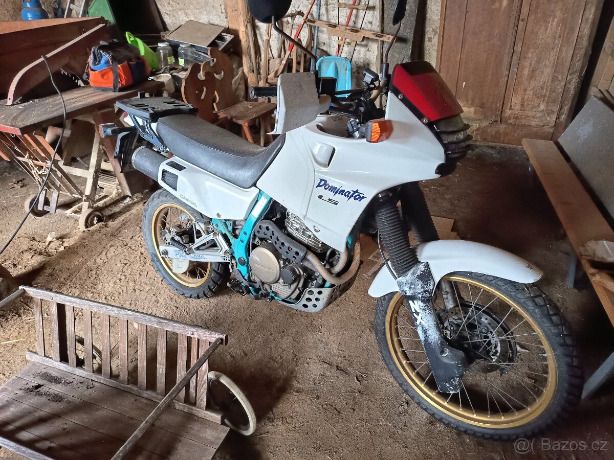 Honda NX 650 Dominátor