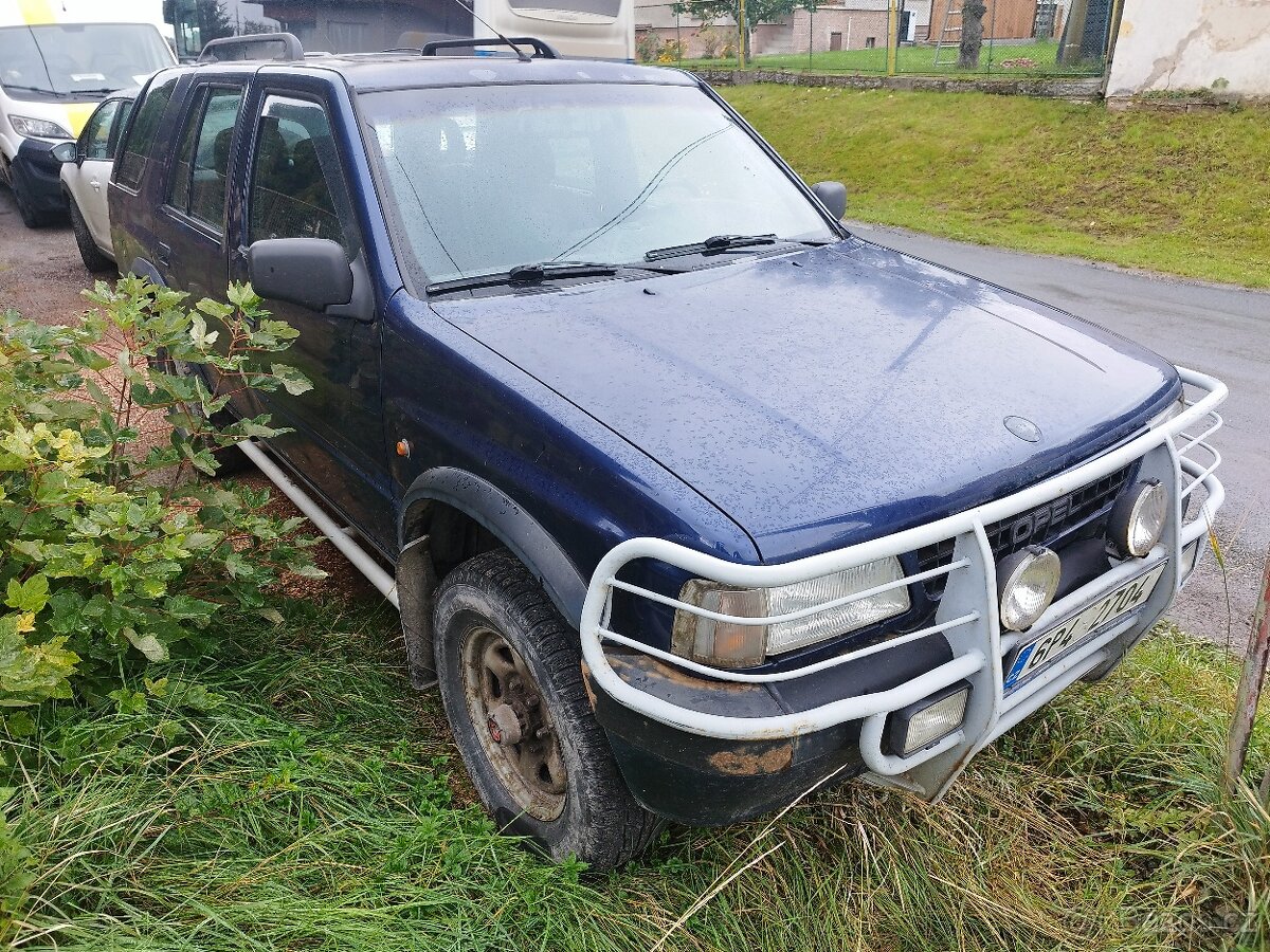 Opel Frontera 2.2i ,plyn