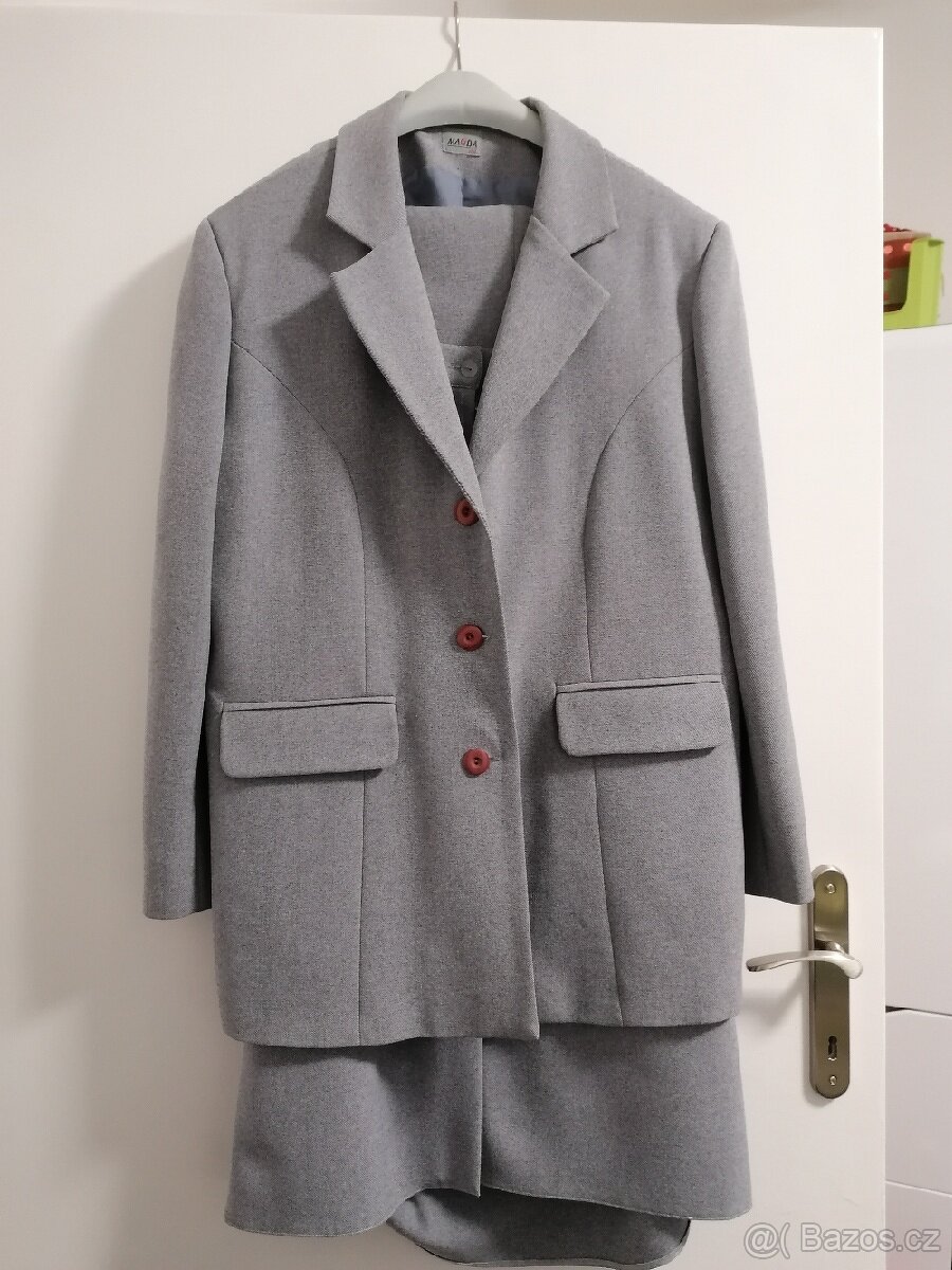 Dámský kostýmek i se sukní vel. 48