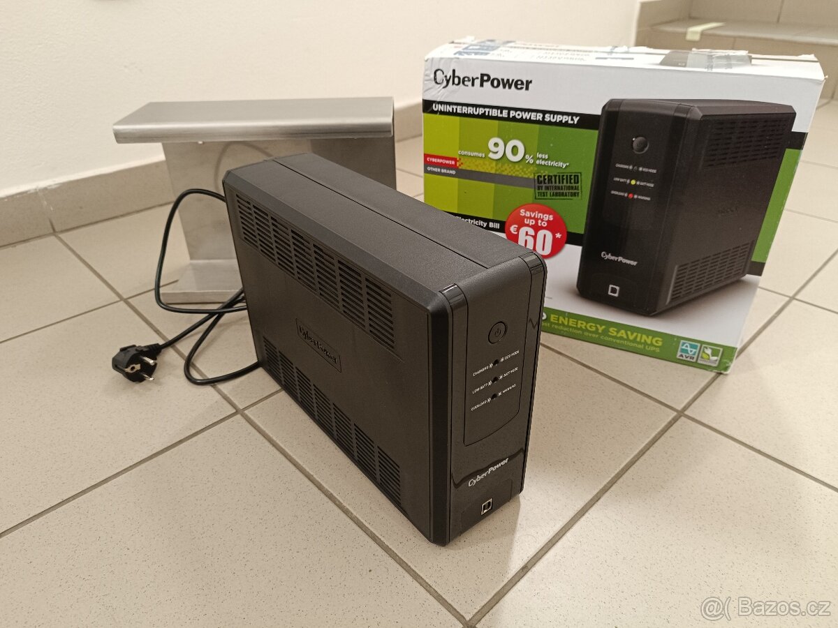 Záložní CyberPower UT1050/1200OEG