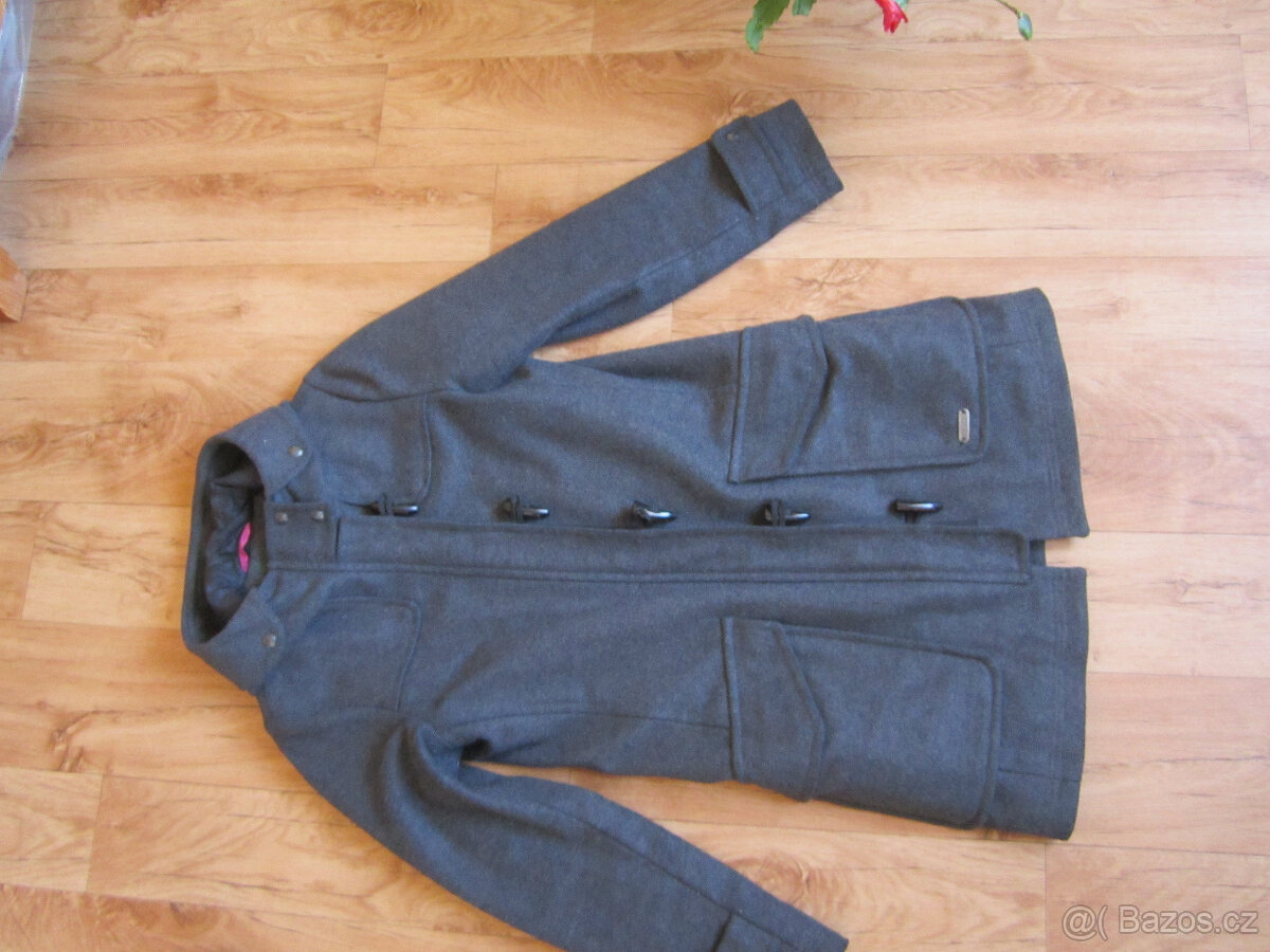 Kvalitní kabát zn. Peak Performance, Dánsko, S/36