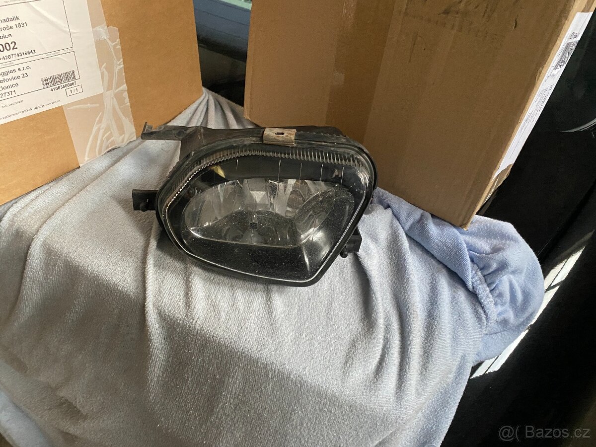 Mlhovka predniho narazniku Mercedes E W211