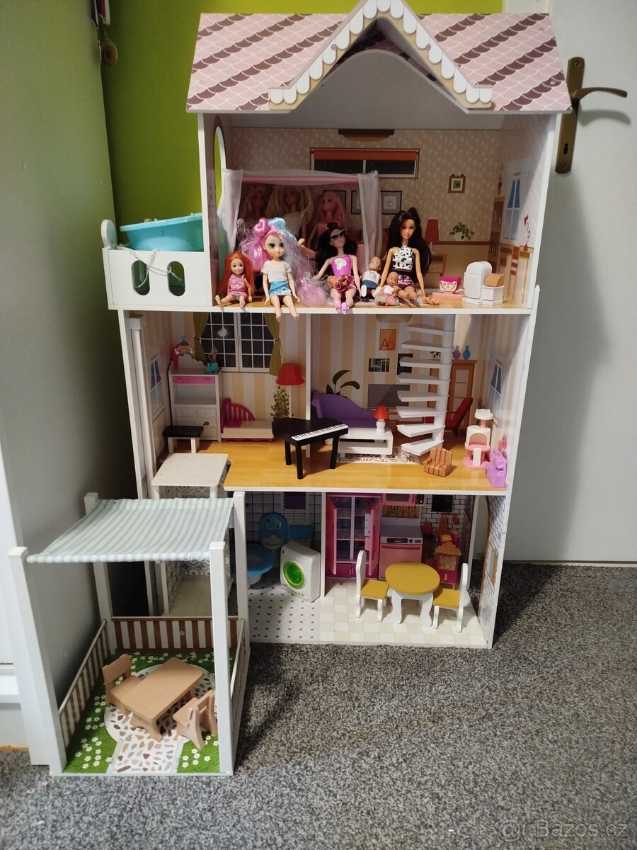 Domeček pro panenky,panenky