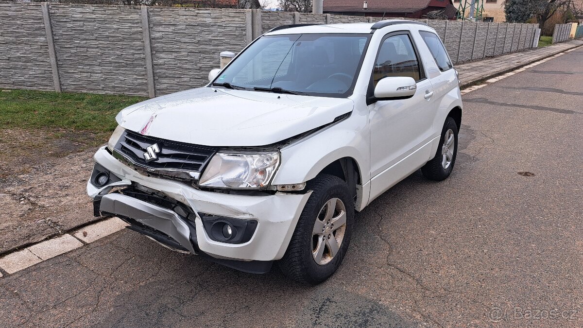 Suzuki Grand Vitara 2.4i Comfort 122kw, automat, 86000 km