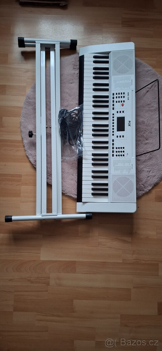 Klávesy Fox ARK-160