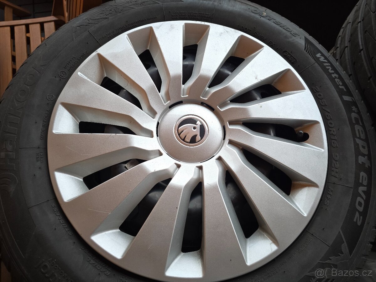 Zimní pneu plech 205/60/R16