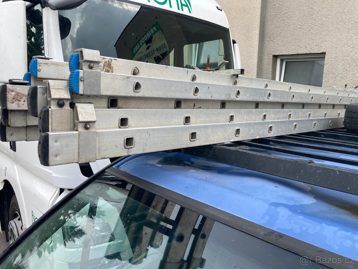 Dvoudílný žebřík pracovní výška 7m a zavřený 3,5m