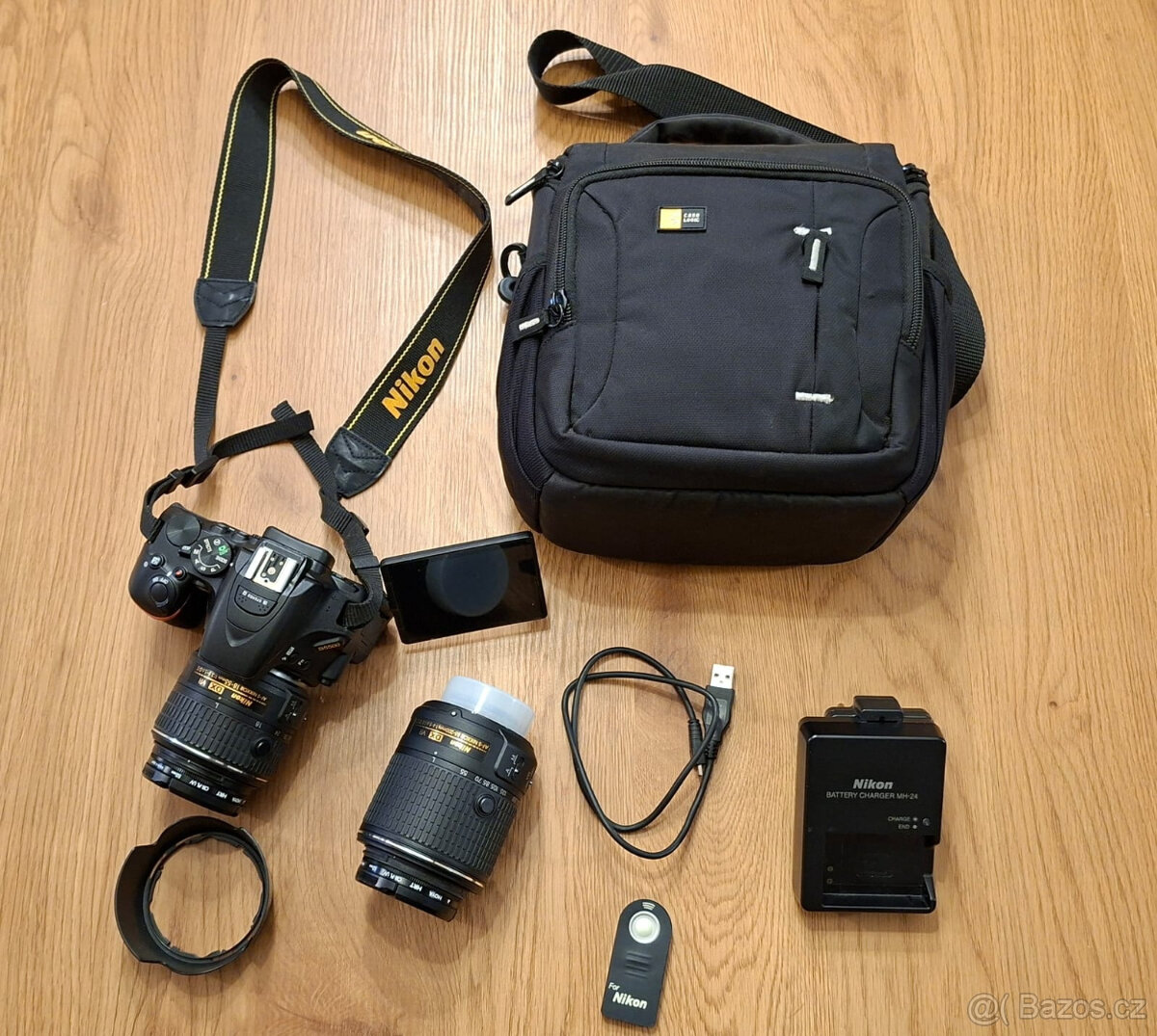 Nikon D5500 + objektivy + příslušenství