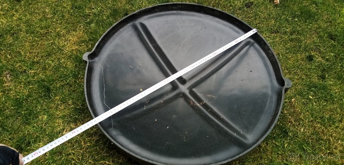 Plastový poklop - k retenční nádrži