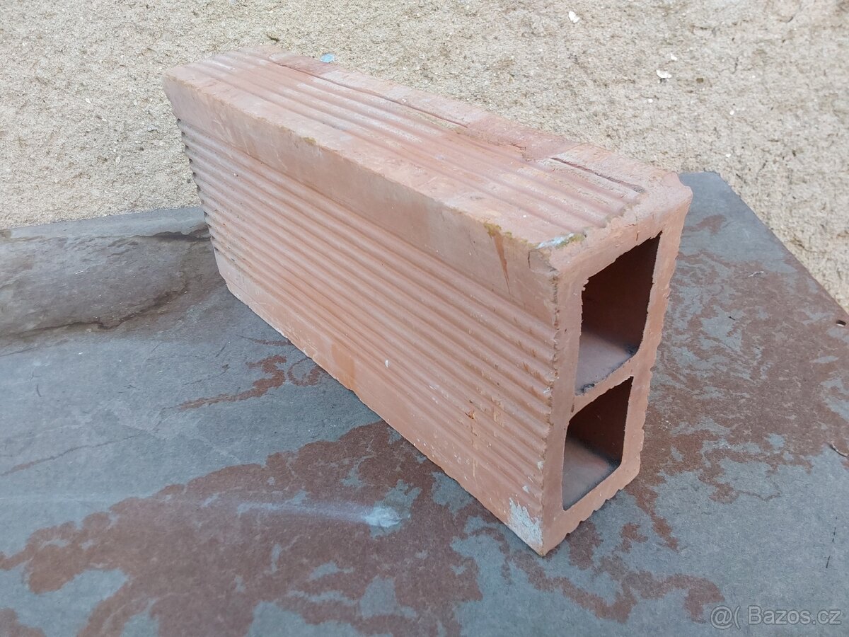 Prodám duté pálené cihly