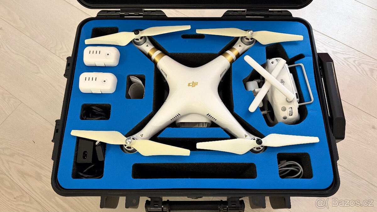Dron DJI Phantom 3 Professional, kufr, 2 baterie