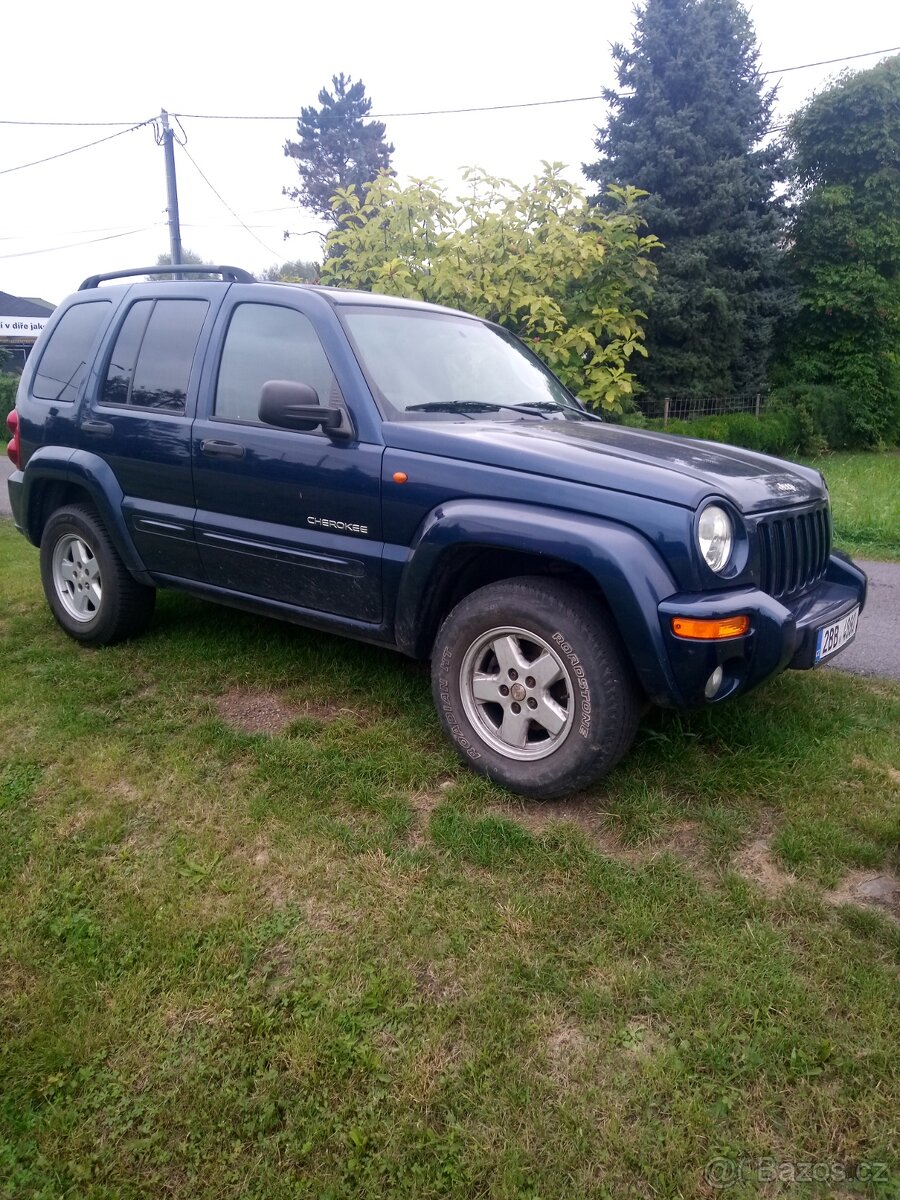 Jeep Cherokee KJ  Limited 2.5d 105kw manuál