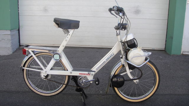 Velosolex 5000 bílý, rok 1973, motokolo, nádherný originál