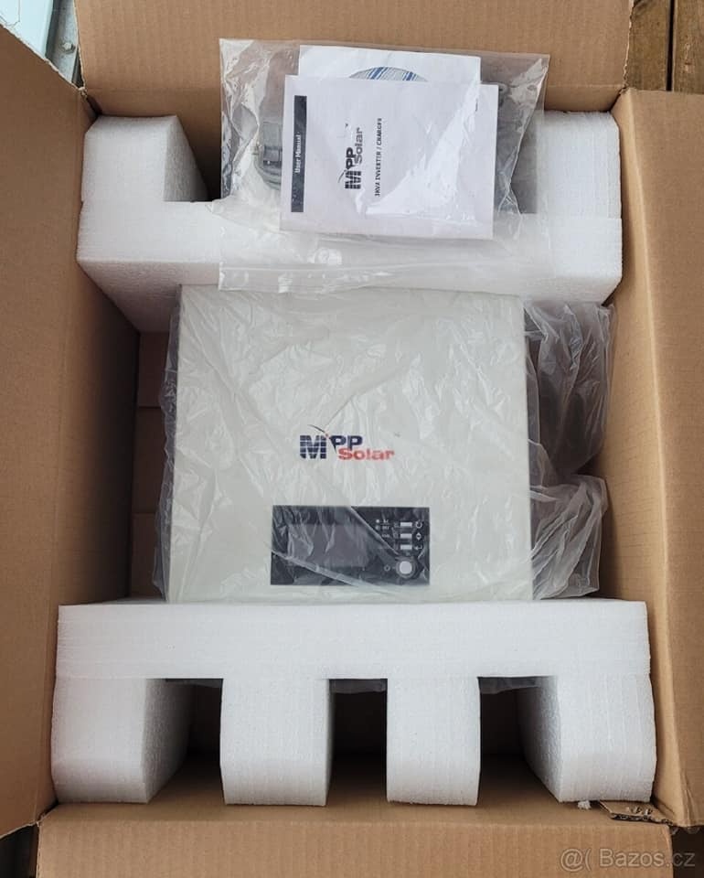 Solární invertor PIP2424 MSE1 24V