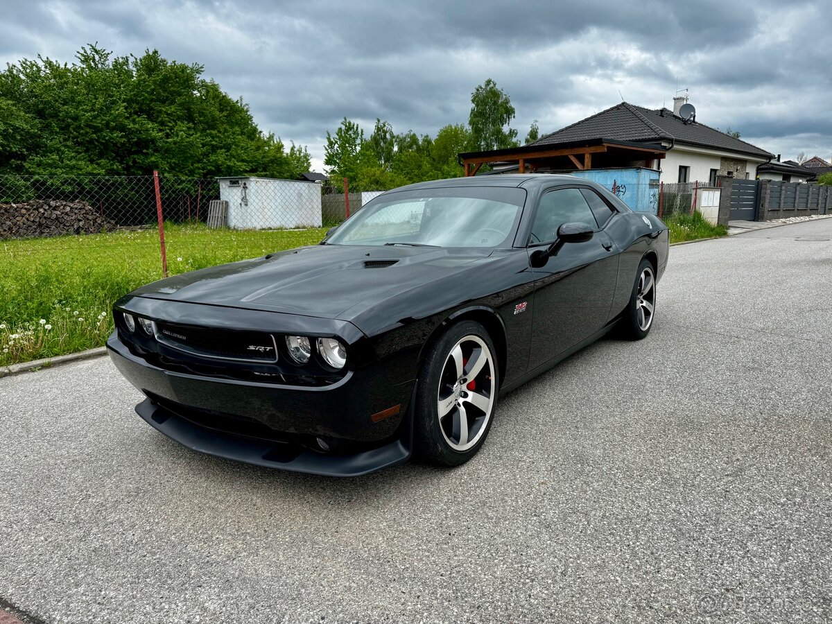 Dodge Challenger 6.4 SRT 392