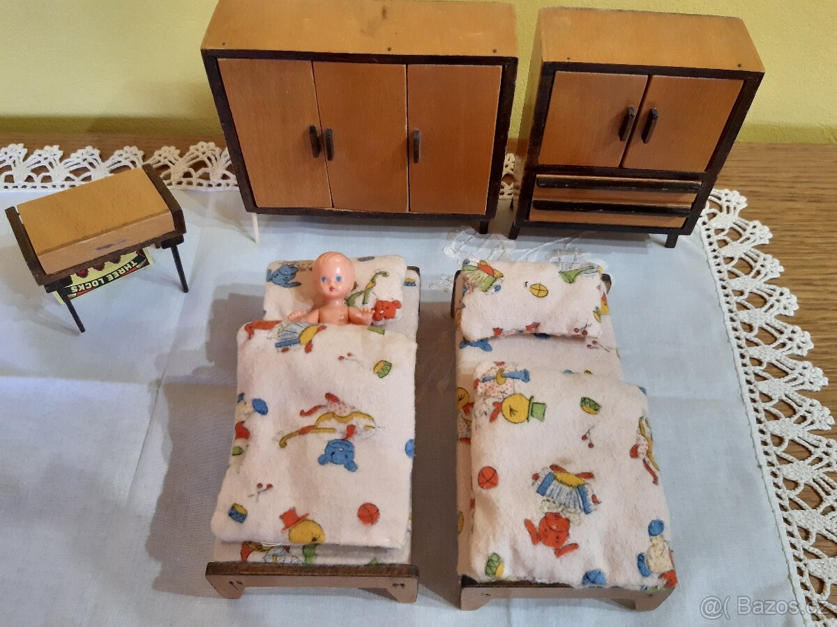 pokojíček pro panenky - ložnice