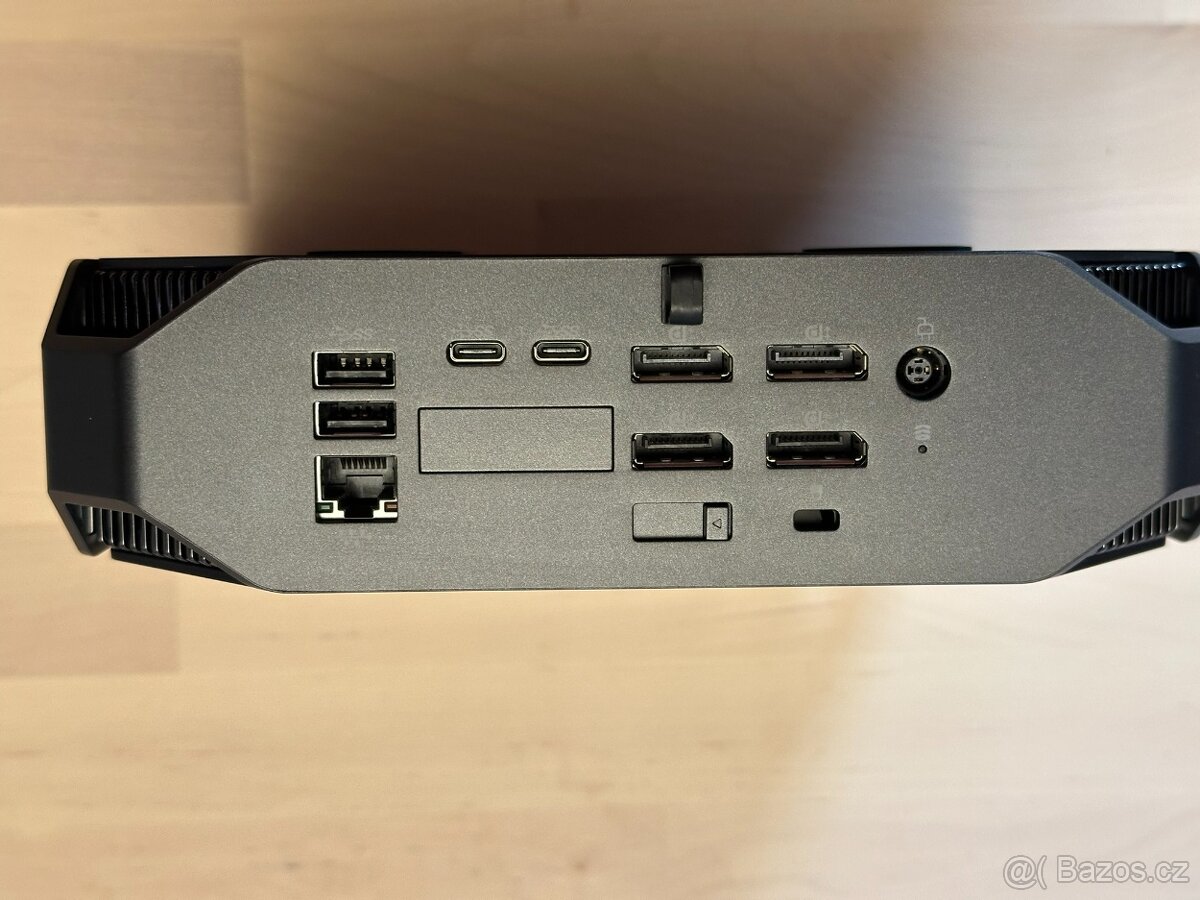 HP Z2 mini G3 workstation s NVIDIA Quadro M620