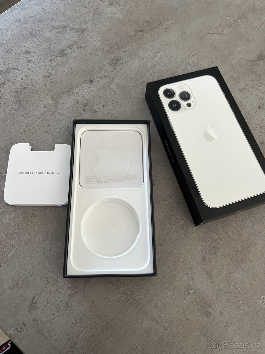 Krabicka od iphone 13 pro max