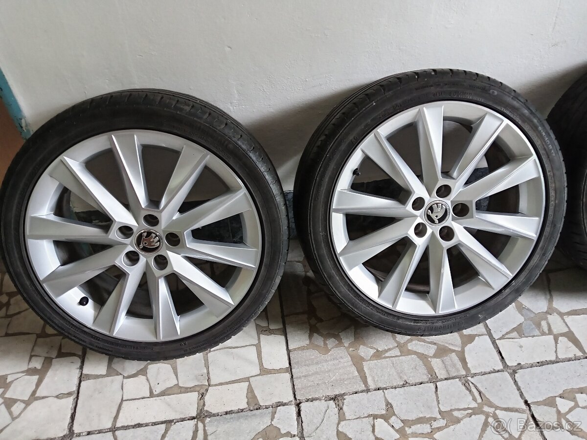 Originál ALU kola Škoda Rapid Fabia R17 + pneu