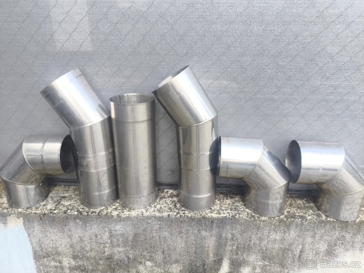 Díly nerezového komínu kolena roury 180 mm