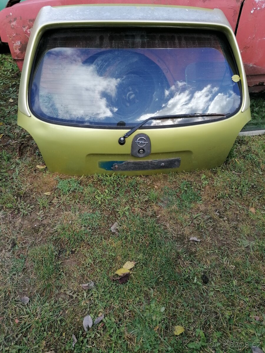 Opel Corsa B zadní dveře
