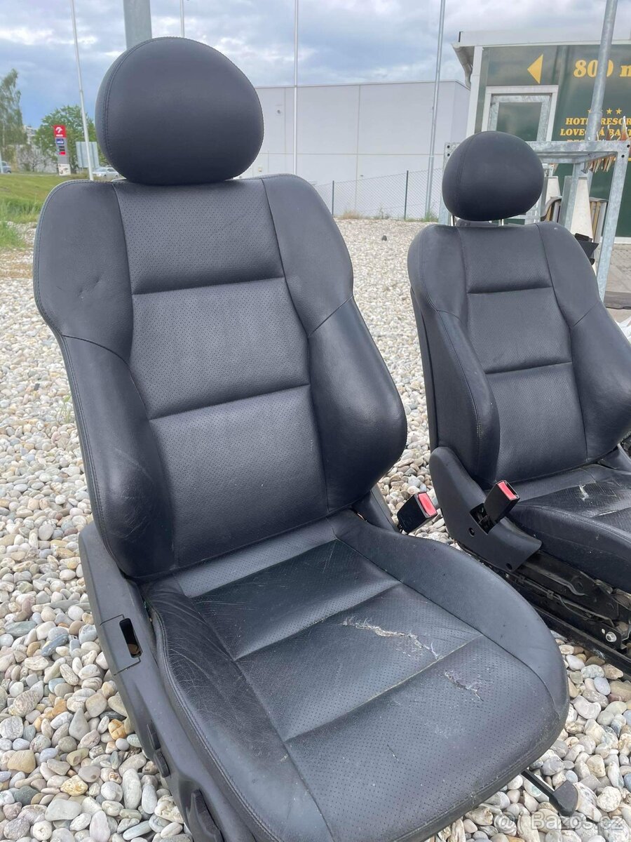 Přední sedačky Mercedes benz C