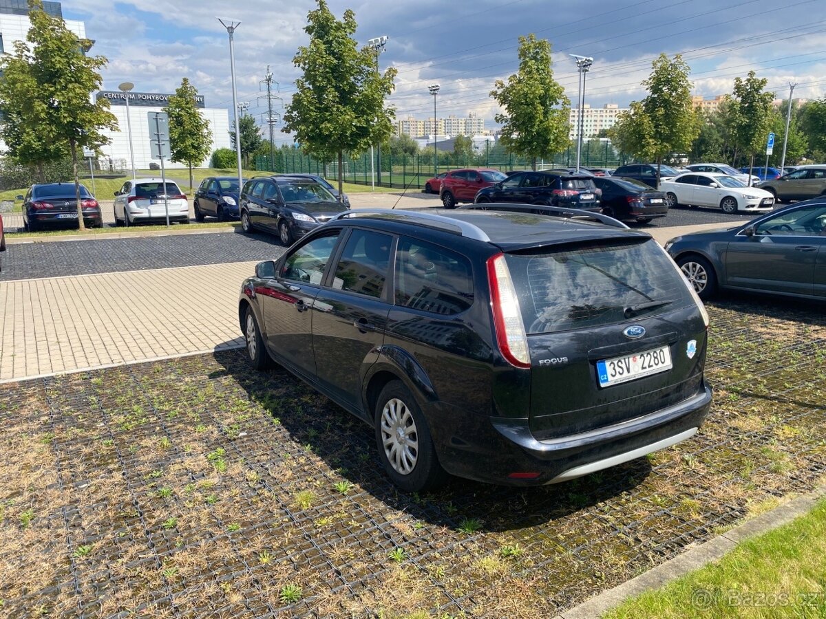 prodám ford focus 2009 1,8 i