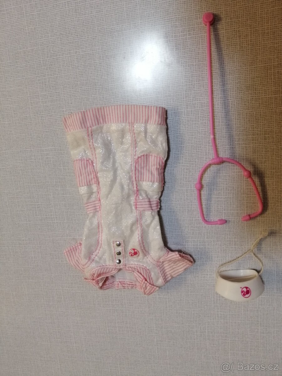 Barbie šaty sestřička