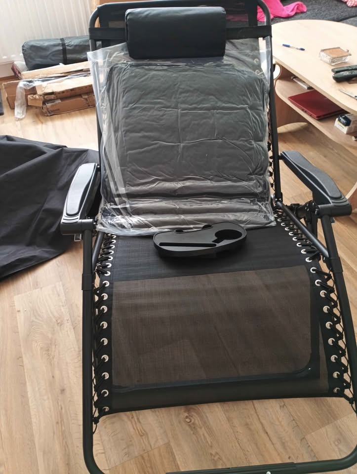 Zánovní relaxační křeslo (Zero Gravity)